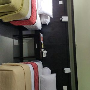 Zimmer mit zwei Einzelbetten